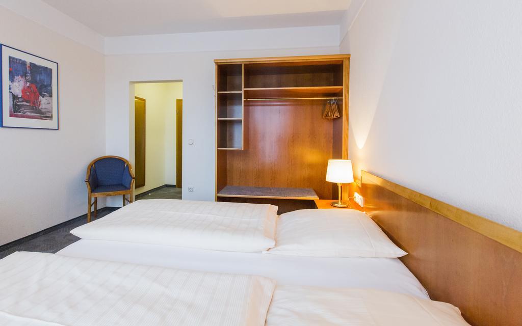 Hotel Eydt Kirchheim Kirchheim  Buitenkant foto