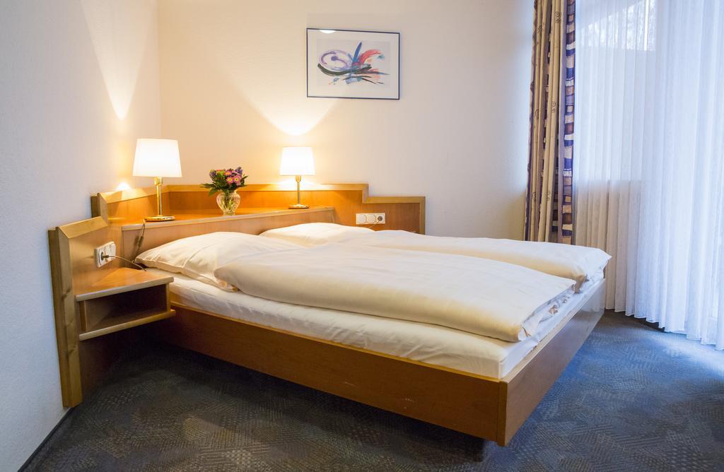 Hotel Eydt Kirchheim Kirchheim  Buitenkant foto