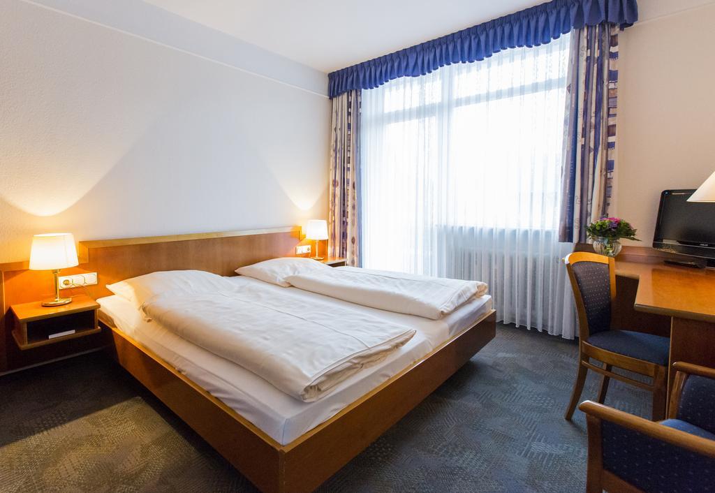 Hotel Eydt Kirchheim Kirchheim  Buitenkant foto