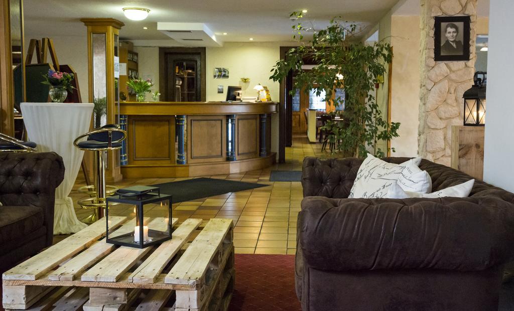 Hotel Eydt Kirchheim Kirchheim  Buitenkant foto